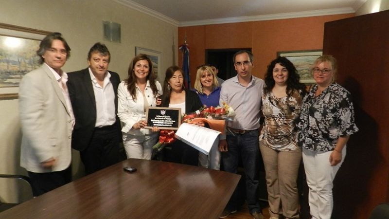 Reconocimiento a la artesana hilandera Guillermina Zárate