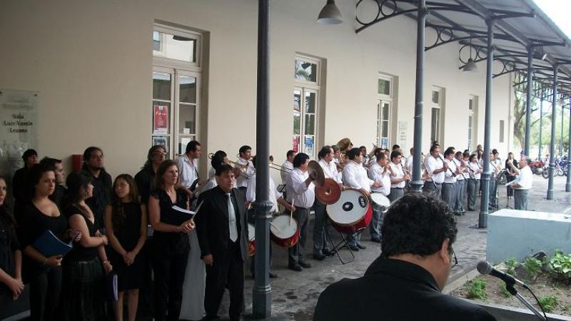 En el Palacio Municipal recibieron con honores a la Virgen del Valle