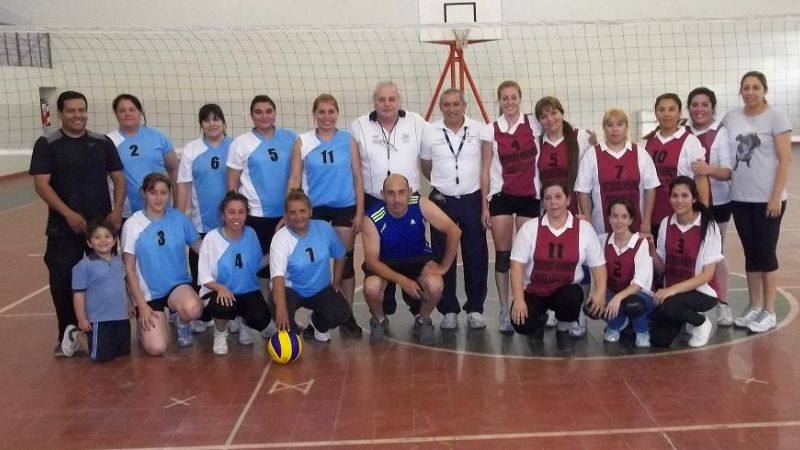 Continúa el voley interadministrativo
