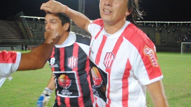 Goleó Villa Cubas y se prende. Igualó Aconquija