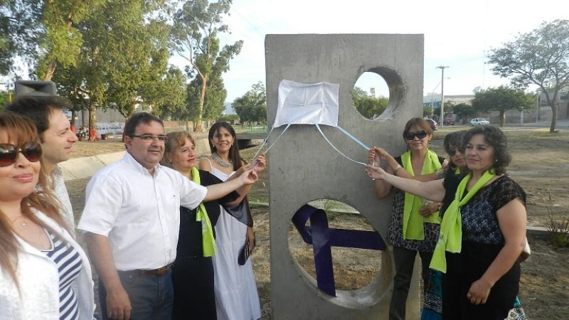 Inauguraron mural en reconocimiento a la labor de AMAM