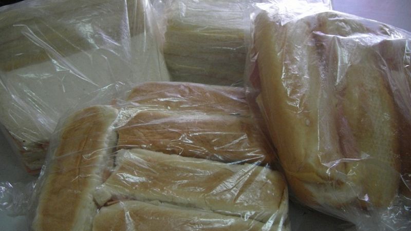 Bromatología Municipal incautó 400 sándwiches en comercios del microcentro.  