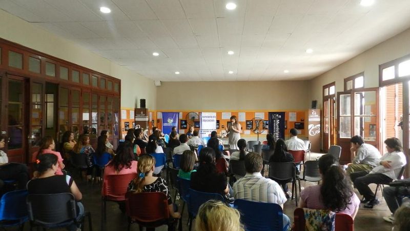 Taller sobre problemáticas actuales en el nivel secundario  