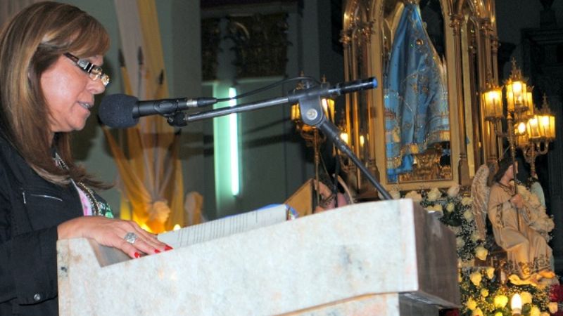 Homenaje de medios de comunicación a la Virgen 