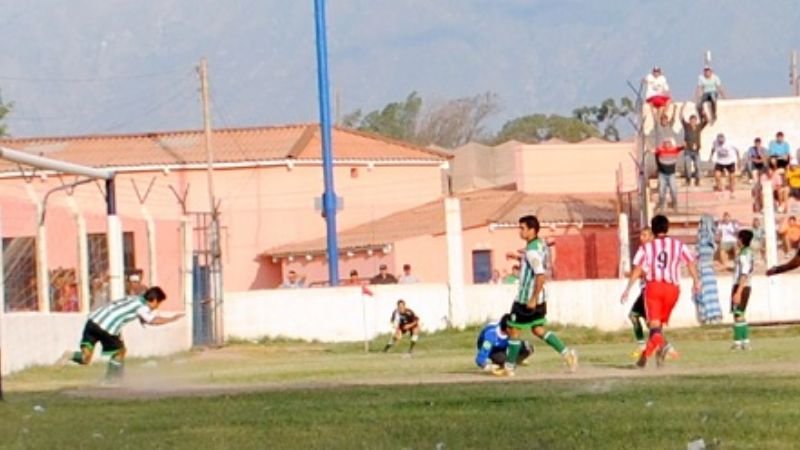 Coronel Daza, justo campeón del Anual 2012 en Las Chacras