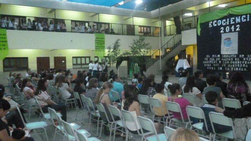 Fiestas de la Virgen de Guadalupe en colegio de Valle Viejo