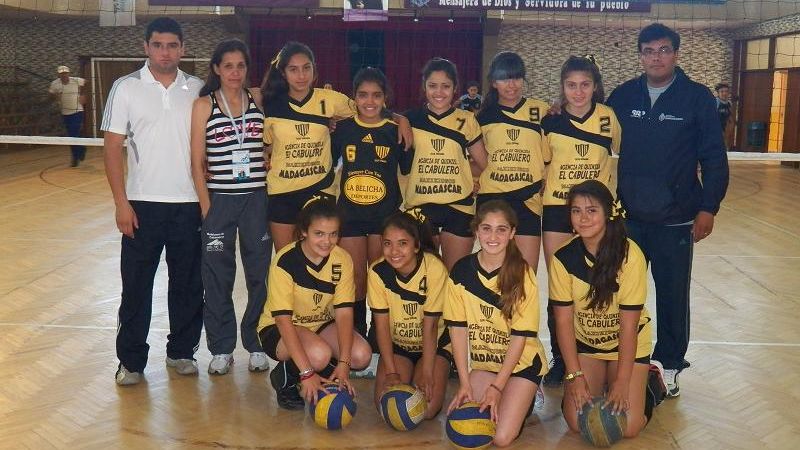 Las chicas del voley Sub 14, van por el oro