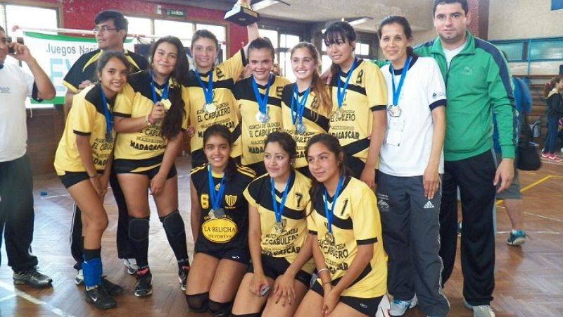 Medalla de oro para el voley femenino Sub 14
