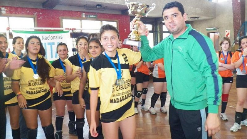 Medalla de oro para el voley femenino Sub 14