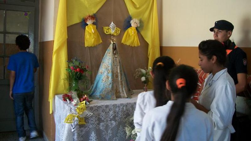 La Virgen del Valle visita la escuela Juan Alfonso Carrizo de La Viñita