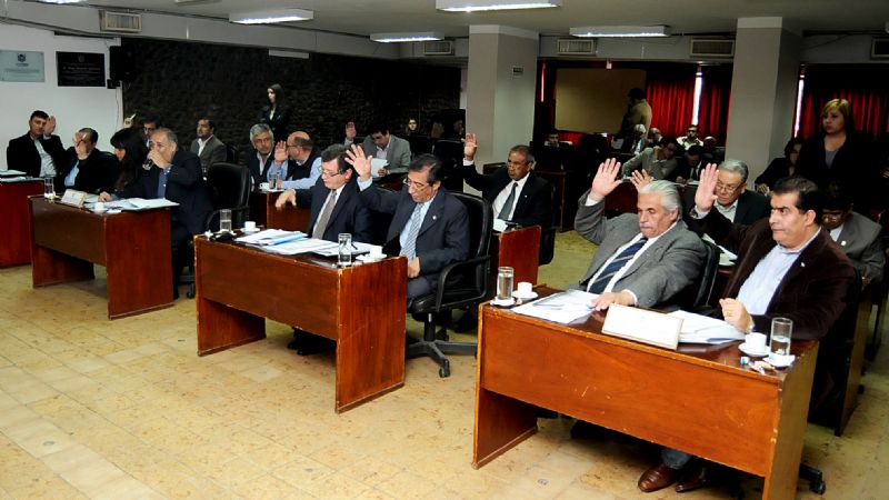 El Senado adelanta la sesión para mañana a las 19