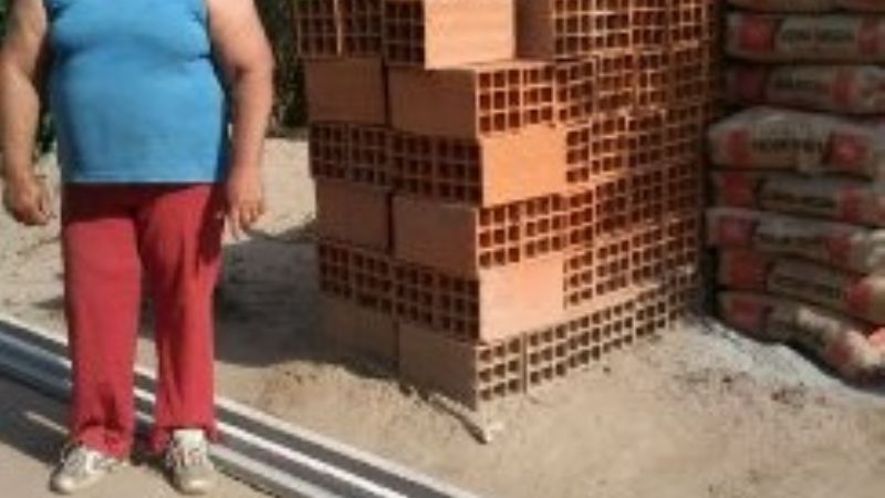 21 familias del barrio La Esperanza fueron subsidiadas