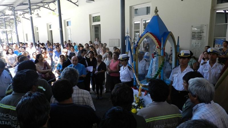 Entronización de la Virgen del Valle en el Palacio Municipal   