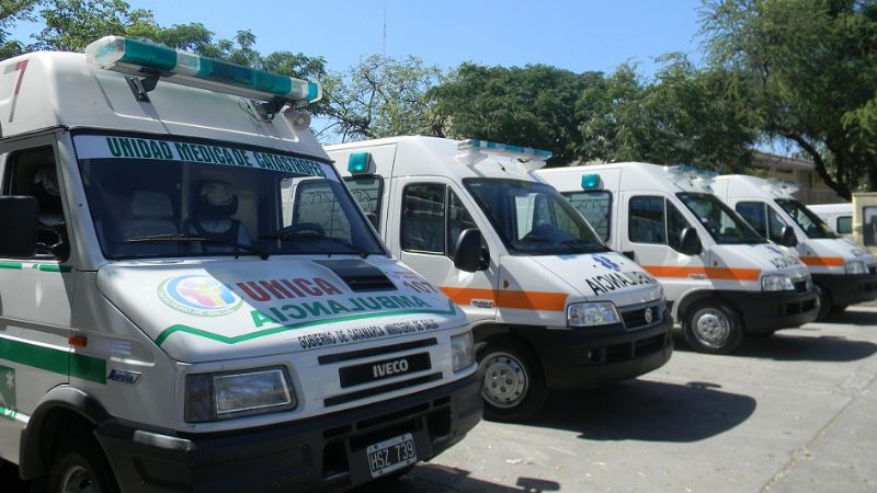 Nación entregó tres ambulancias al SAME