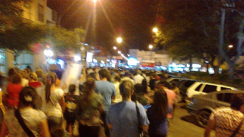 El “cacerolazo” se sintió en Catamarca