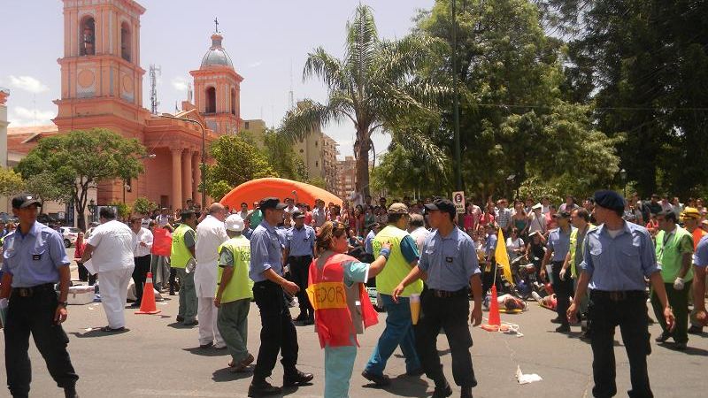 Exitoso simulacro de sismo en el Cine Teatro Catamarca