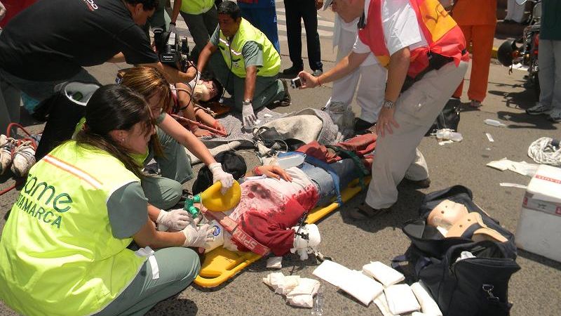 Exitoso simulacro de sismo en el Cine Teatro Catamarca