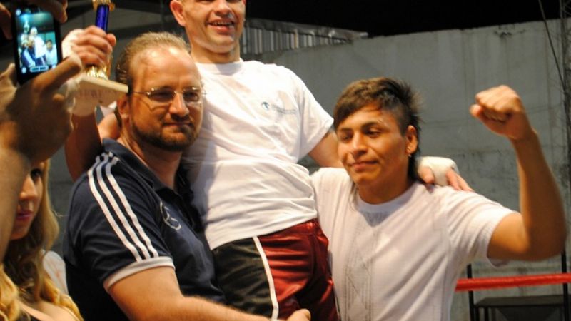 “Mendieta” Báez ganó por nocaut en el cuarto round