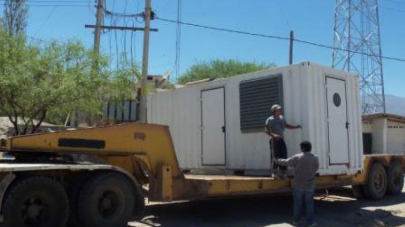 Envían generadores de energía de emergencia al interior