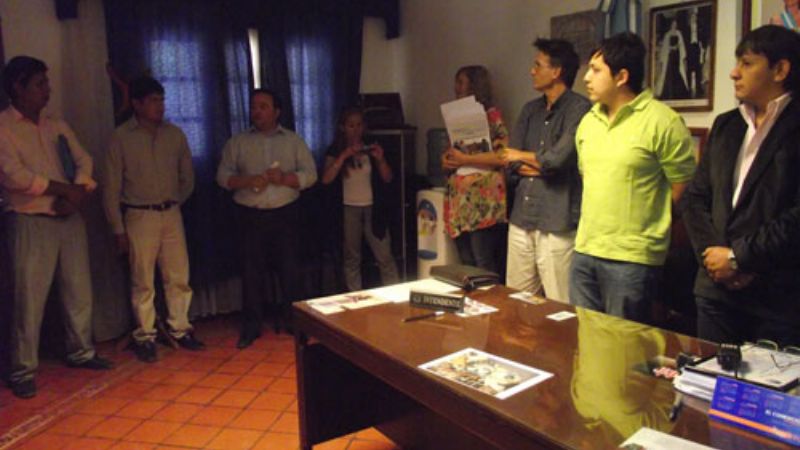 Las cooperativas de trabajo inician la construcción de ampliación de viviendas