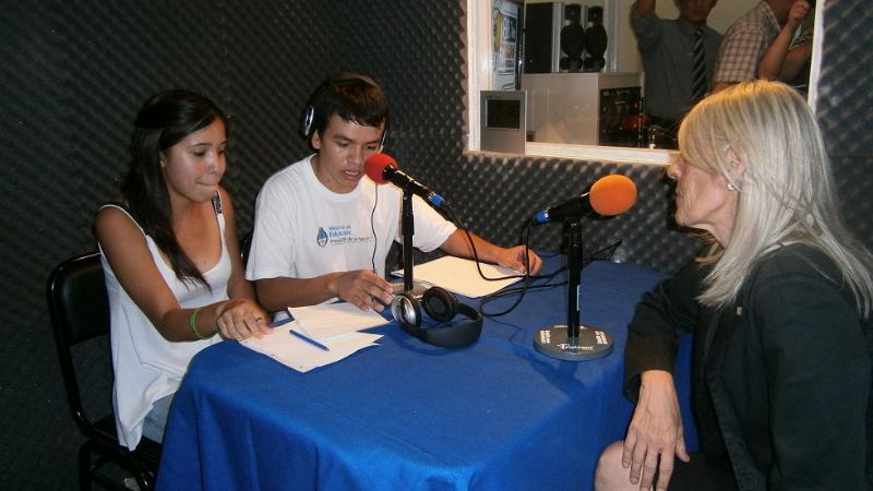 Se inauguró la primera Radio Escolar CAJ