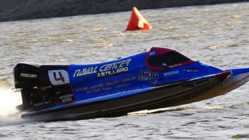 Pio campeón de la F1 Power Boat en un Pirquitas colmado