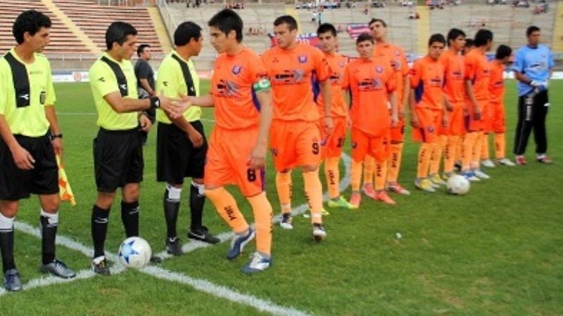 San Lorenzo en defensa de la punta y el invicto