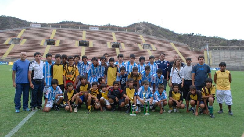 Handball y basquet, tienen campeones Interescolares
