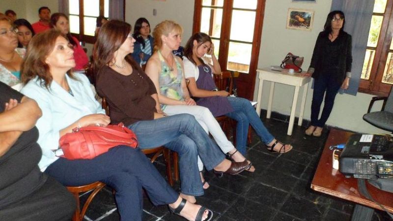 Buscan implementar áreas de género en los municipios