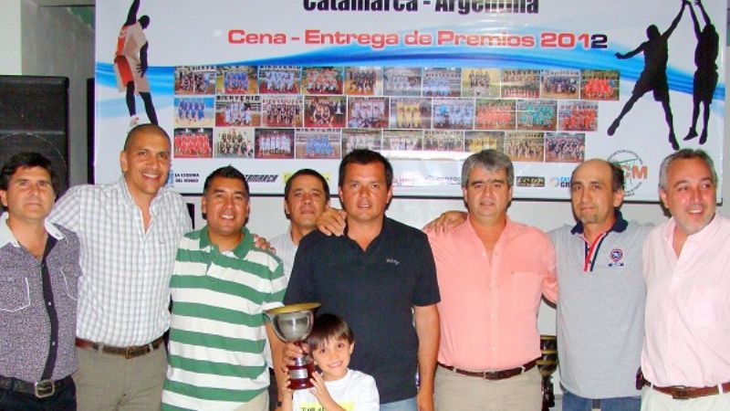  El Maxibásquet en su noche de balance y premiación 2012