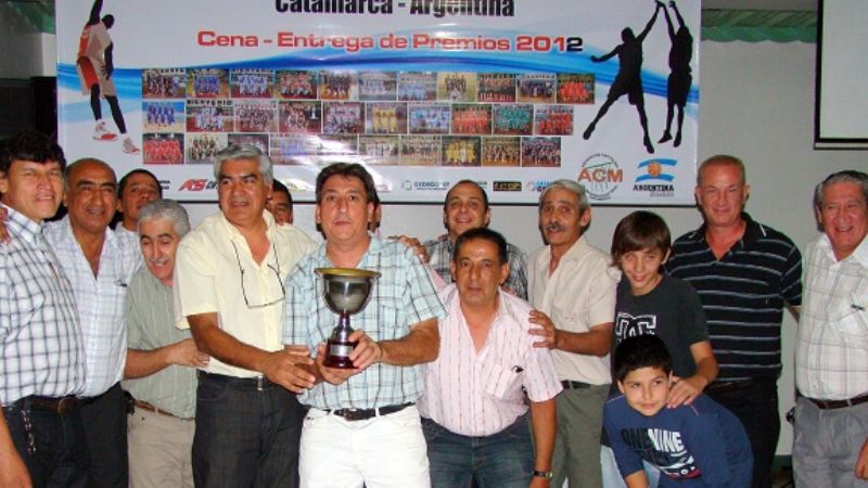 El Maxibásquet en su noche de balance y premiación 2012