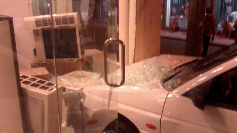 Choque de autos en pleno centro