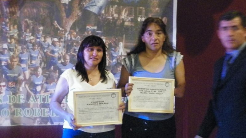 Cena, coronación y fiesta inolvidable 2012