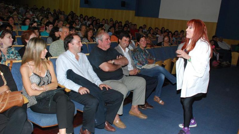 Linda Péretz deleitó al público de Catamarca