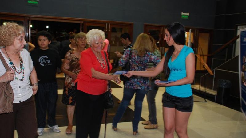 Linda Péretz deleitó al público de Catamarca