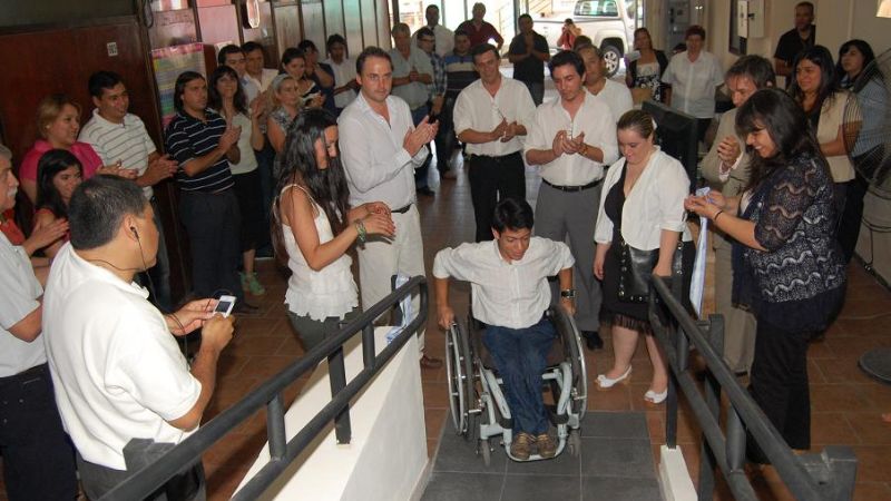 Inauguraron acceso a la Legislatura para personas discapacitadas