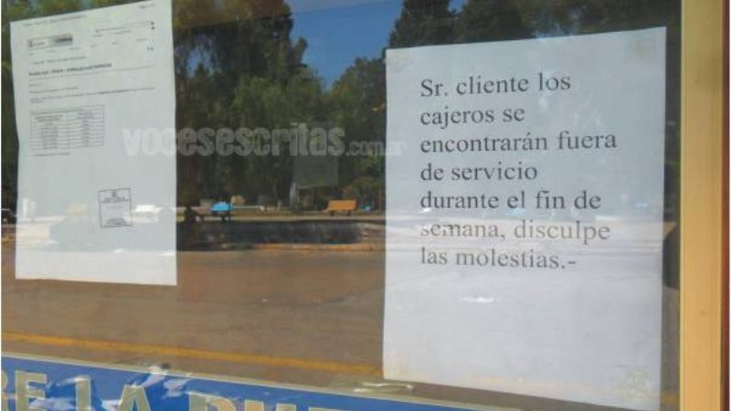 Continuan fuera de servicio cajeros automáticos en Tinogasta