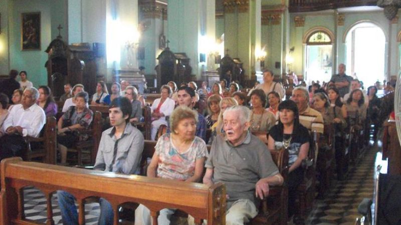  Los padres Tapia y Figueroa celebraron sus Bodas de Plata