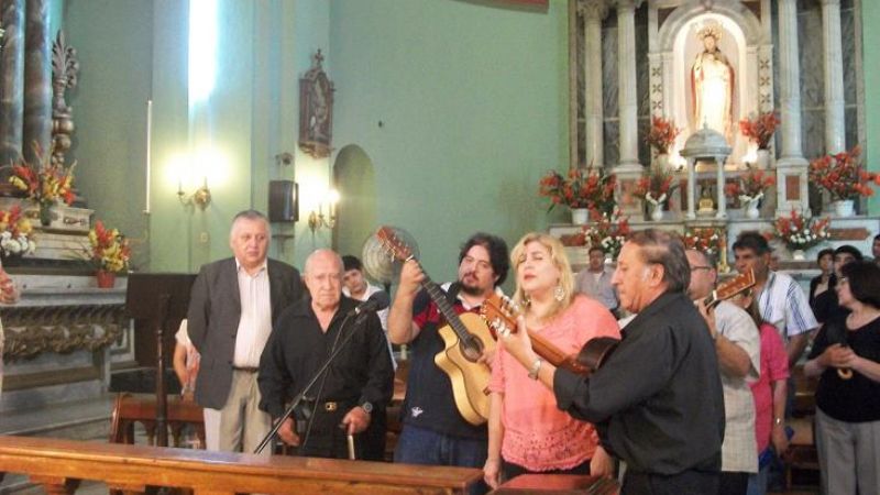  Los padres Tapia y Figueroa celebraron sus Bodas de Plata