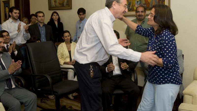 La Gobernadora entregó asistencia financiera para fomentar el empleo joven