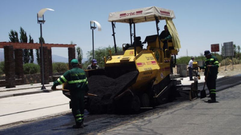Comenzaron los trabajos de repavimentación en el acceso norte
