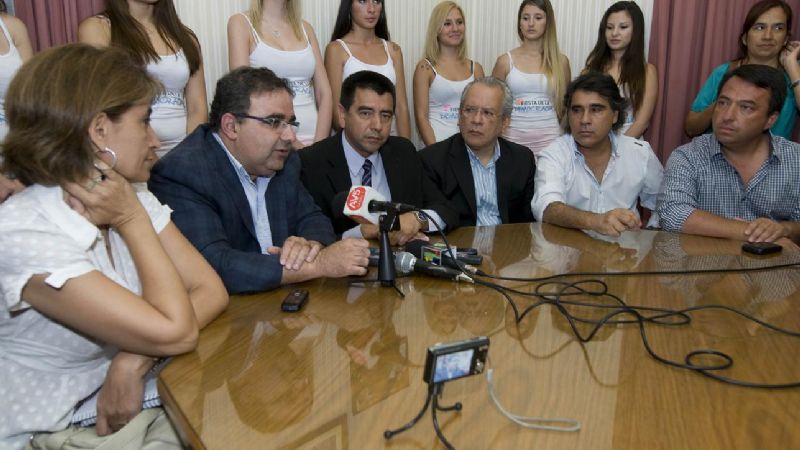 Presentaron la Fiesta de la Democracia