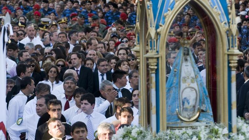 La gobernadora participó de la procesión