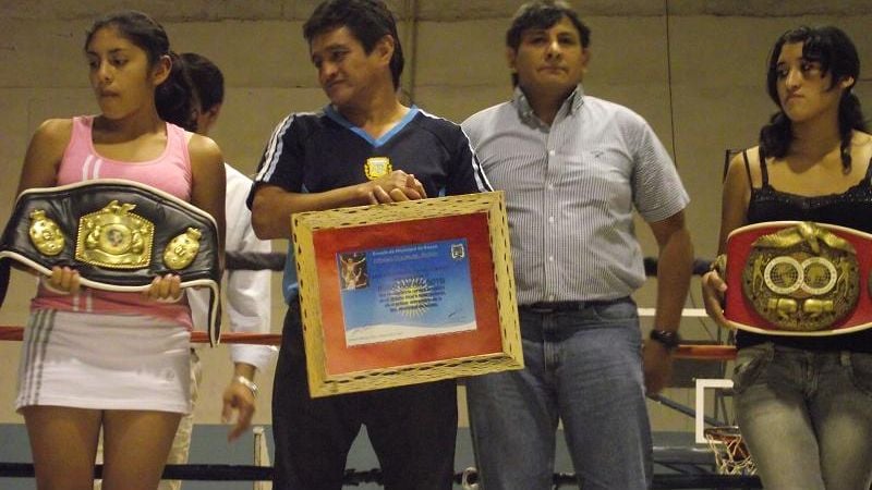 Hugo Rafael Soto presenció festival boxístico en Santa María