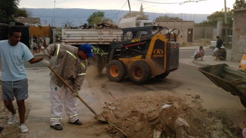 Recolección, barrido y limpieza en los diferentes sectores de la Capital