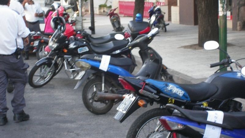 Retienen seis autos y una moto en un Control Vehicular