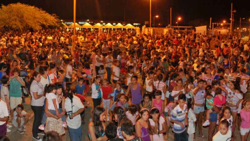 Mañana “Viva la Plaza” en el B° 100 Viviendas Norte