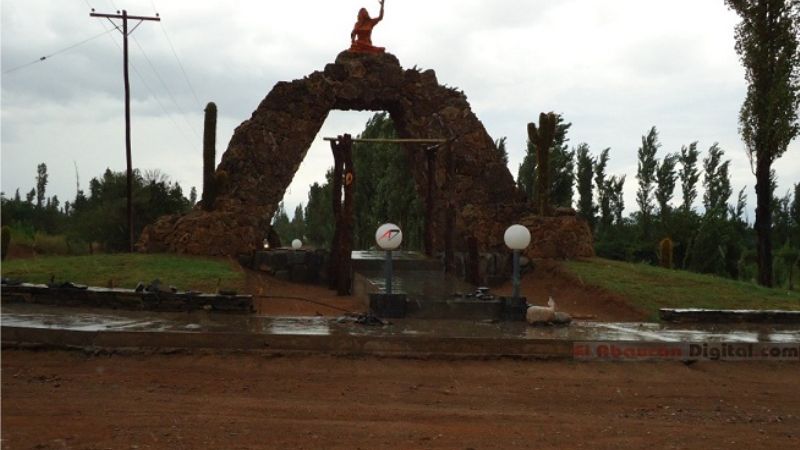 Torrencial lluvia con granizo azota palo blanco y a los productores