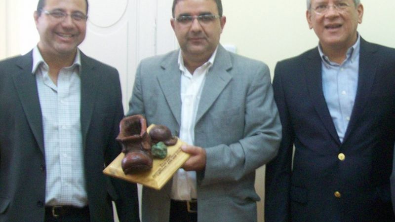 Jalil, a favor de la actividad minera 