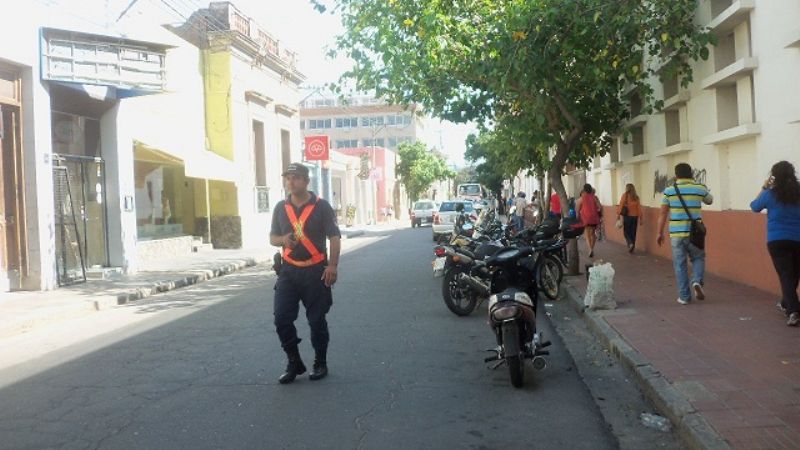  Demoran a empleado del CD por resistirse a un control